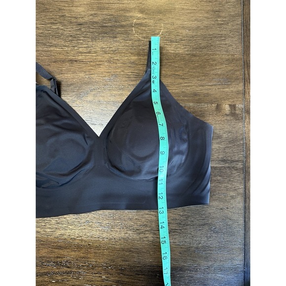 Seamless Black Bra - Picture 7 of 8
